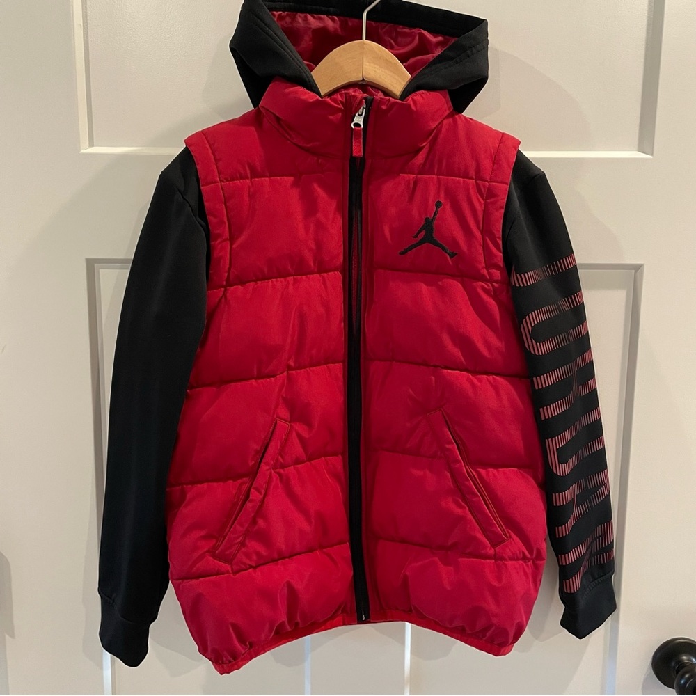 Jordan boys 1-piece puffy jacket, size Small 8-10